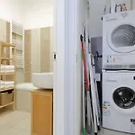 Apartament Bright Near Metro & Airport Trains