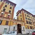 Apartament Bright Near Metro & Airport Trains Rzym