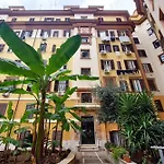 Apartament Bright Near Metro & Airport Trains
