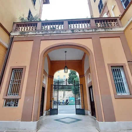 Appartement Bright Near Metro & Airport Trains